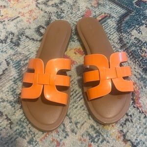 The Drop Orange Patent Sandal Sz 10